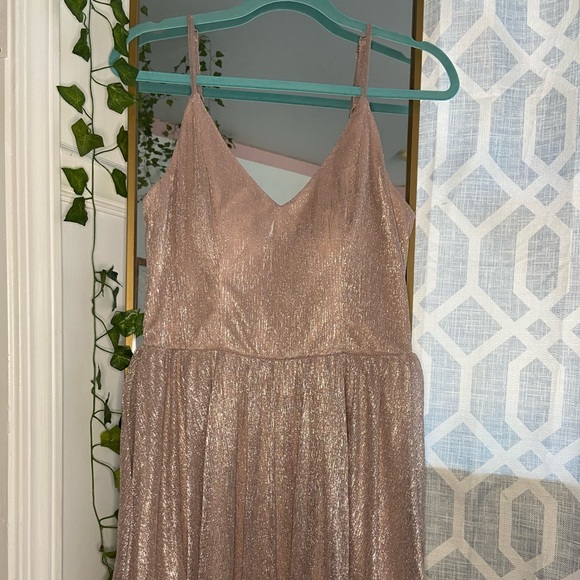 David’s Bridal Pink Sparkly Mini Dress - Picture 3 of 7
